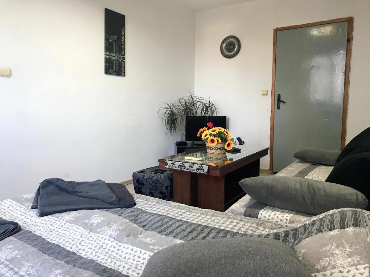 Apartament Day And Night Wielkie Tyrnowo Zewnętrze zdjęcie
