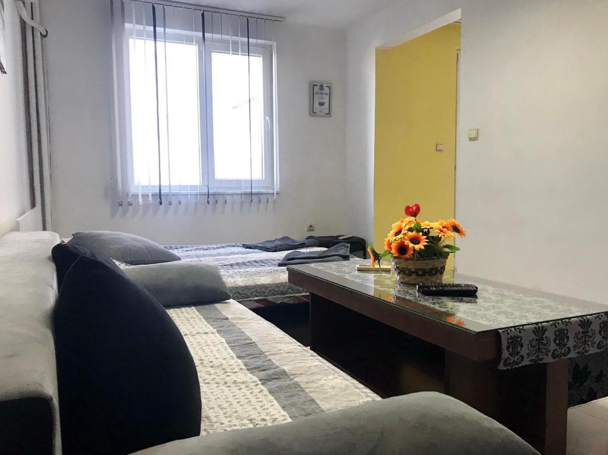 Apartament Day And Night Wielkie Tyrnowo Zewnętrze zdjęcie